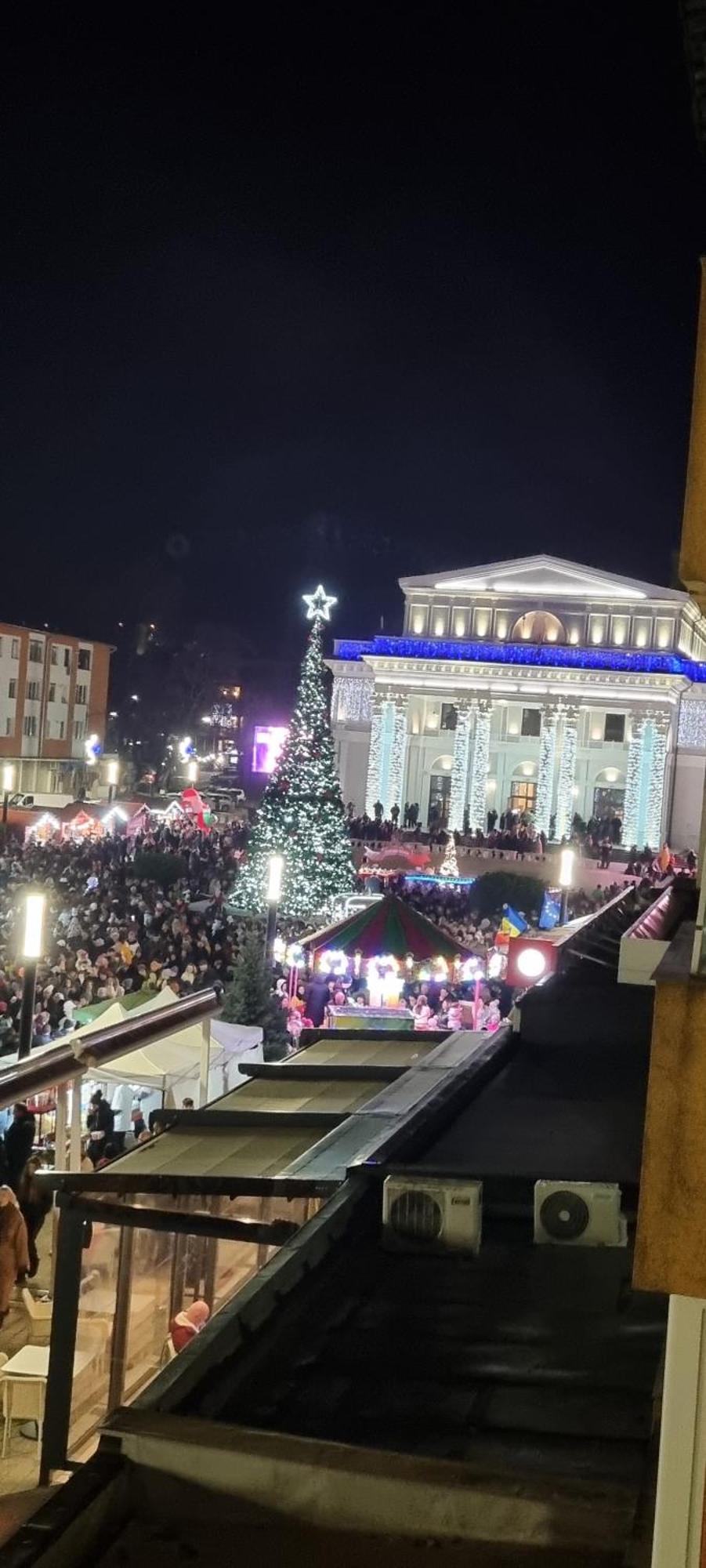 Apartament Central Pe Pietonala Nr2 Hunedoara Buitenkant foto